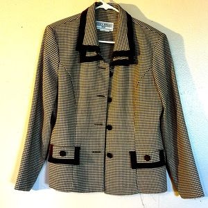 Vintage Jessica Howard velvet trimmed brown and ivory jacket/top size 8. Cute